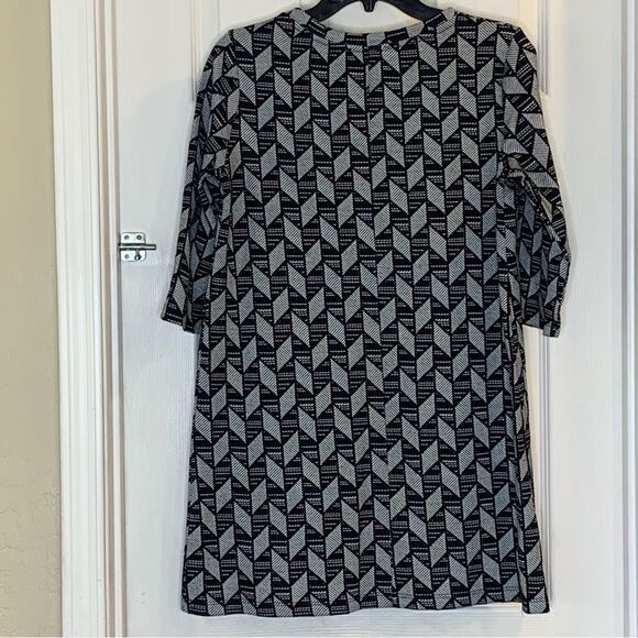 Zara Trafaluc Geometric Knit Shift Dress Size Large - Picture 9 of 9